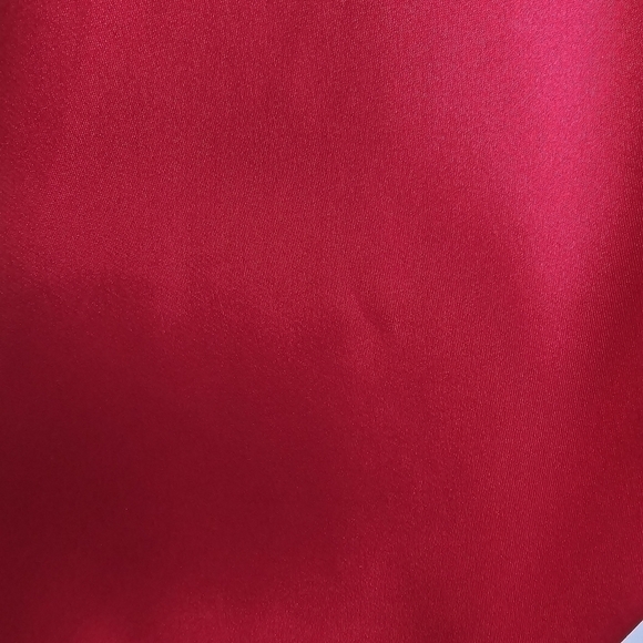 Morgan Taylor Intimates Robe in Deep Red Satin with Gauzy Trim, Size Large - Picture 7 of 9